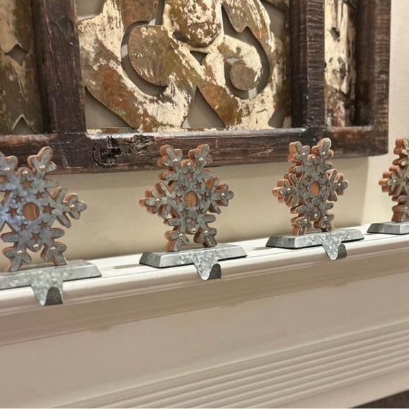Set of 4 Stocking Holders, wood and galvanized metal - Picture 4 of 7